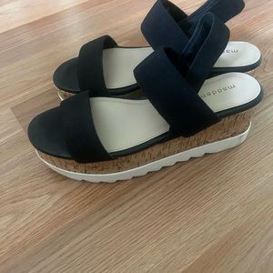 Steve Maden sandals